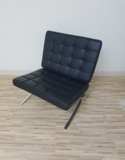 Barcelona Single Seat - Black Leather